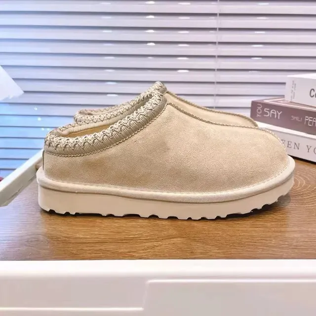 2024 Winter Shoes Ultra Mini New Short tube Flat bottomed Thickened and flannel Warmth sheep fur intergrated women Snow boots