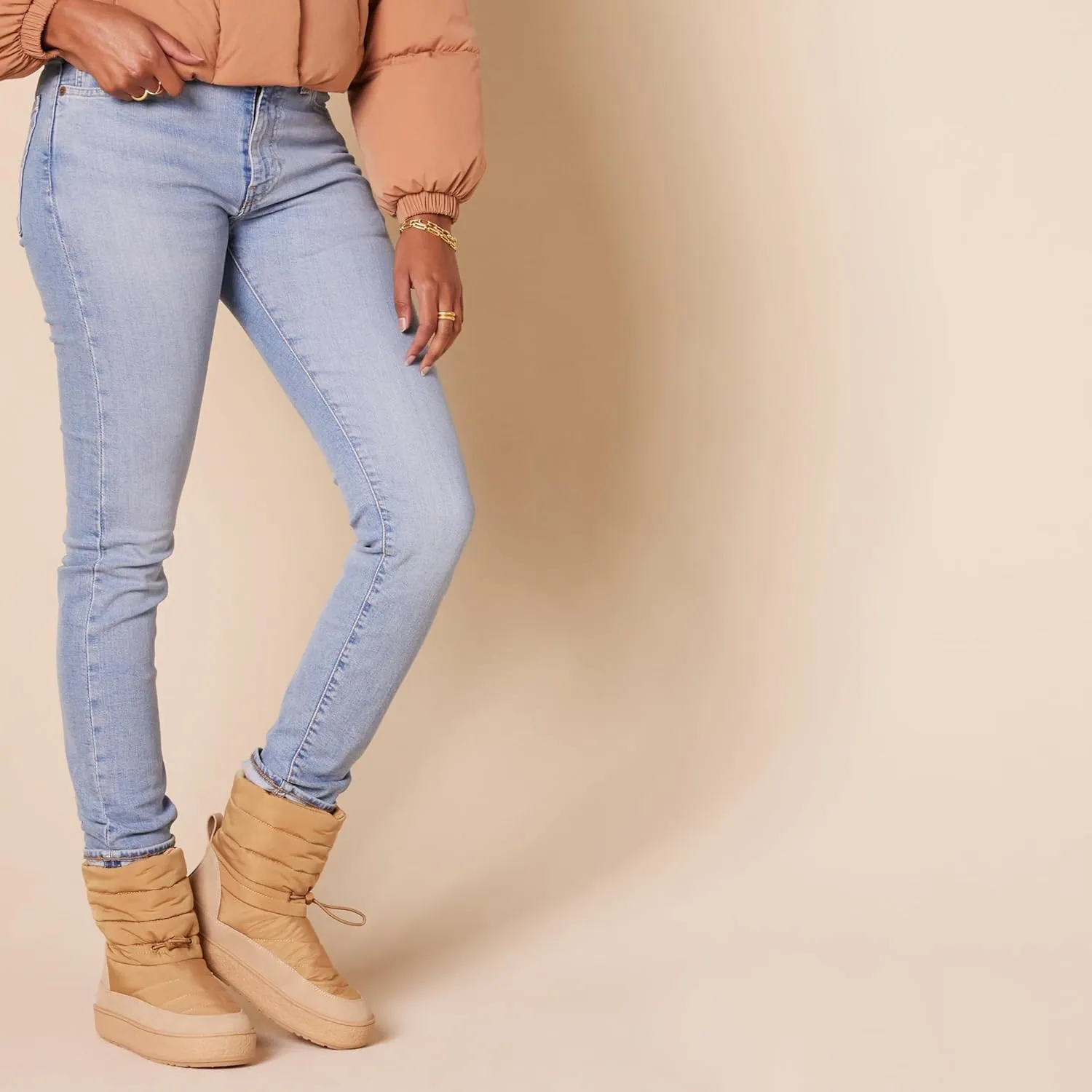 Amazon Essentials Women's Pull On Puffer Boot