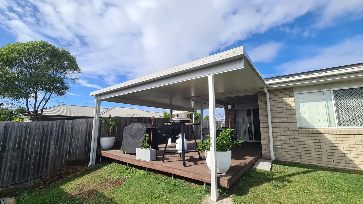 Attached Insulated Patio/Carport Metal Fascia 3 x 2.8m