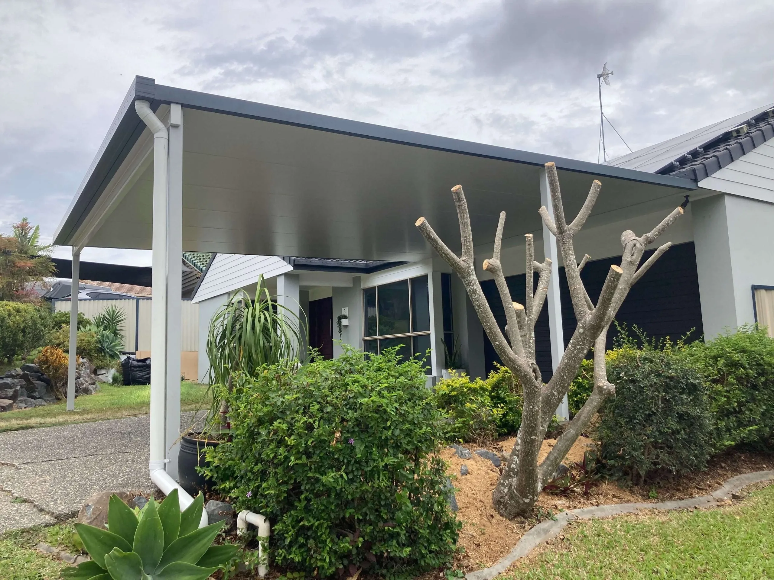 Attached Insulated Patio/Carport Metal Fascia 3 x 2.8m