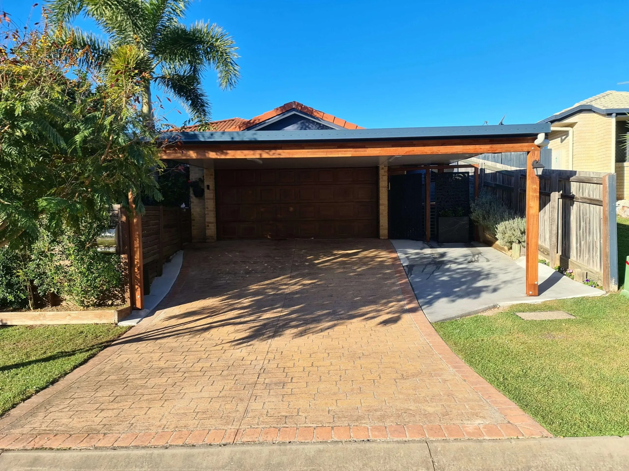 Attached Insulated Patio/Carport Metal Fascia 3 x 2.8m