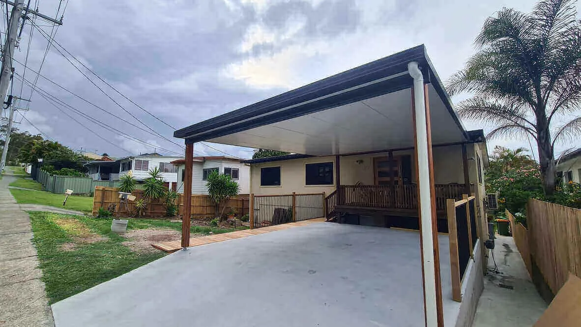 Attached Insulated Patio/Carport Metal Fascia 3 x 2.8m