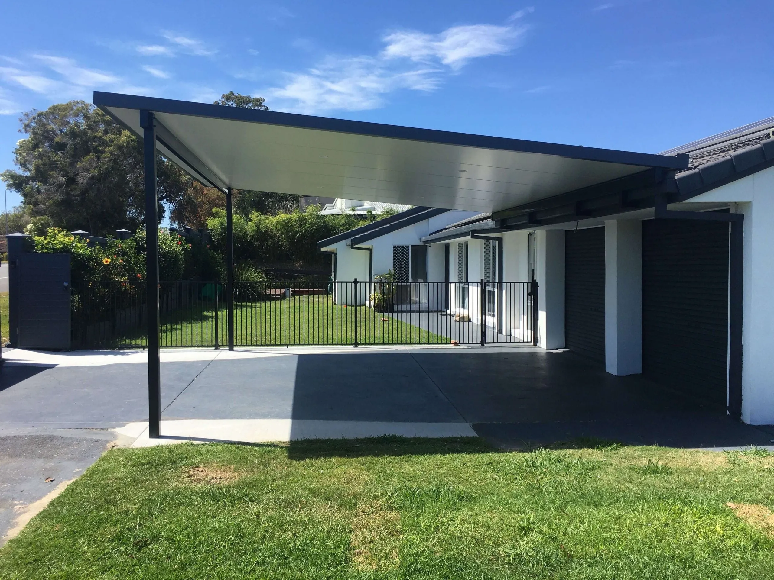 Attached Insulated Patio/Carport Metal Fascia 3 x 2.8m