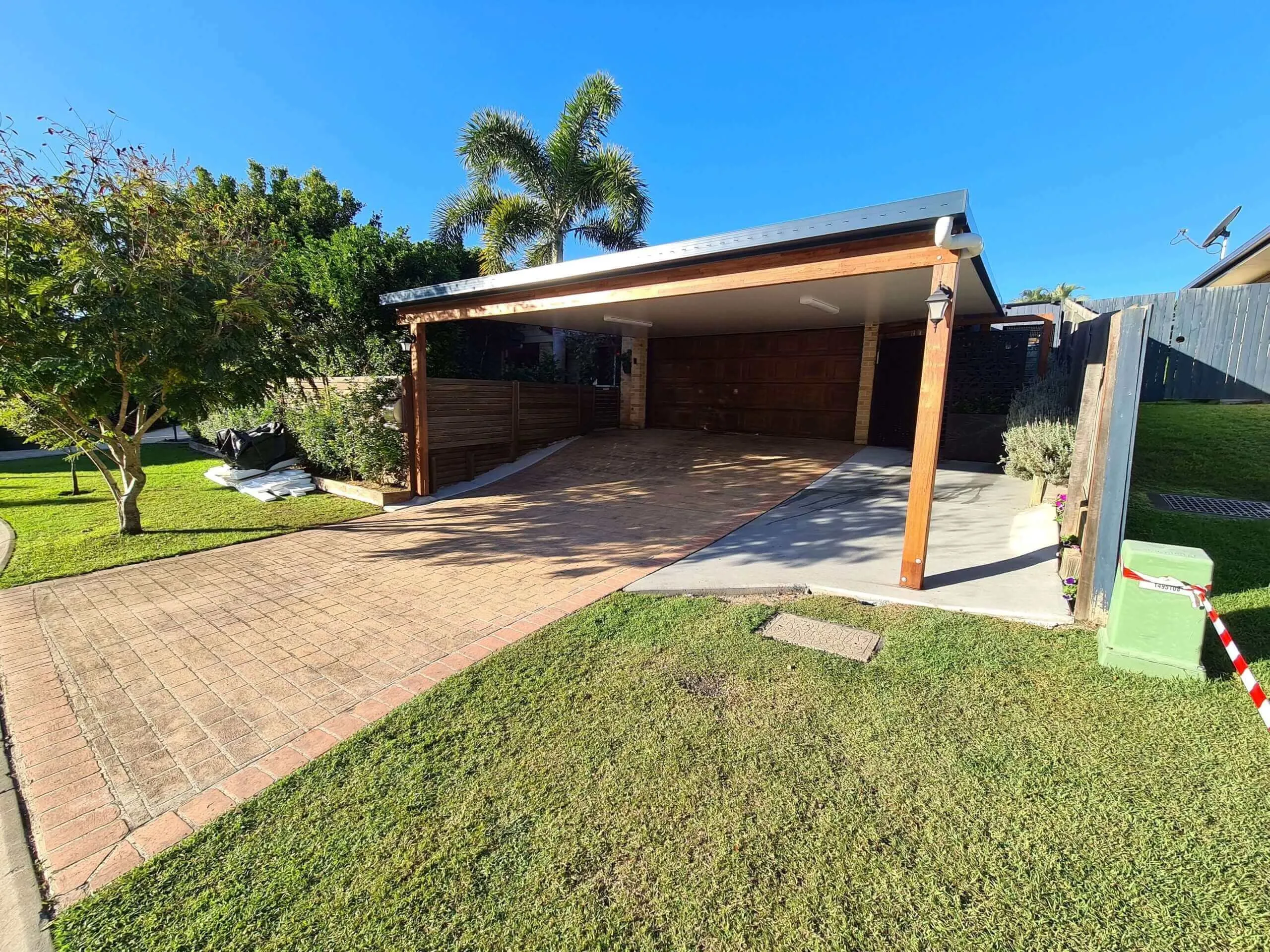 Attached Insulated Patio/Carport Metal Fascia 6 x 5.2m