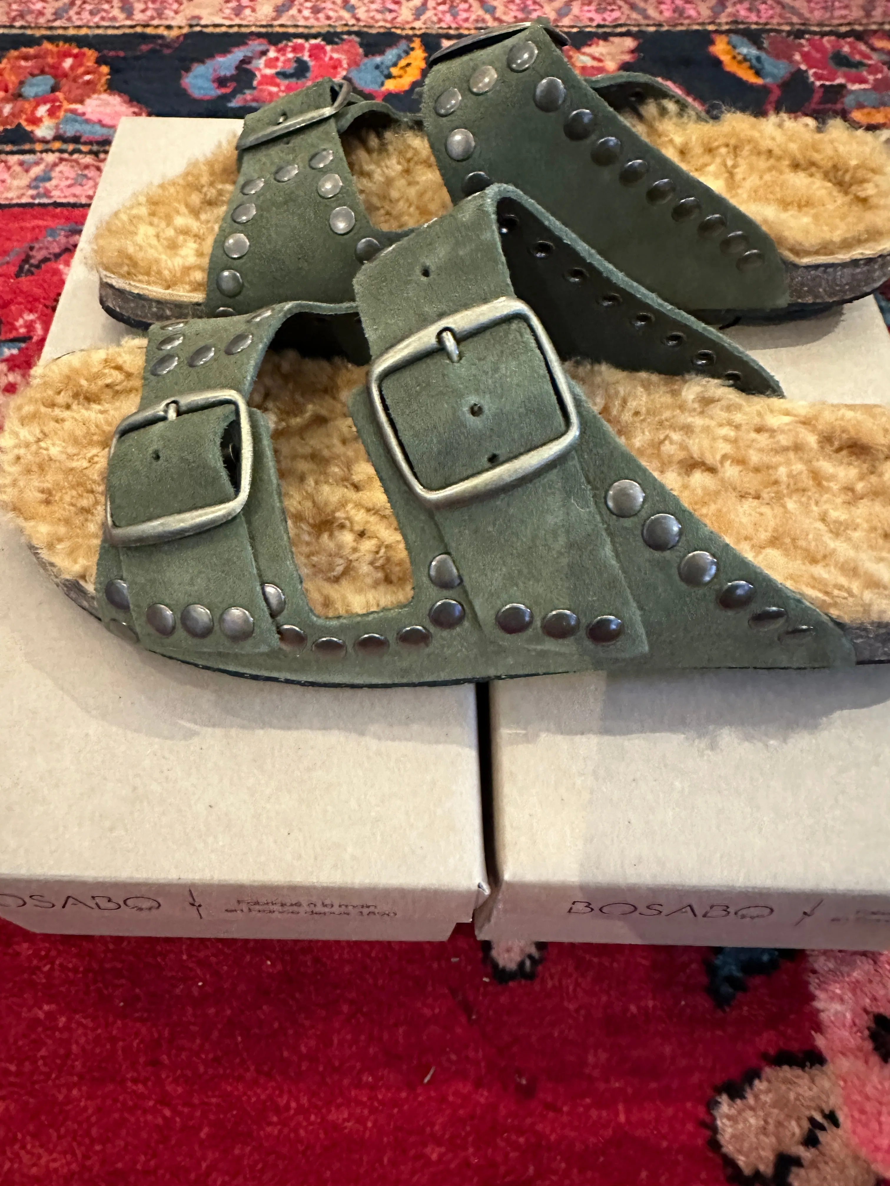 BOSABO - 430 Rivet Suede   Mouton Boucle CAMEL SLIDES- Khaki