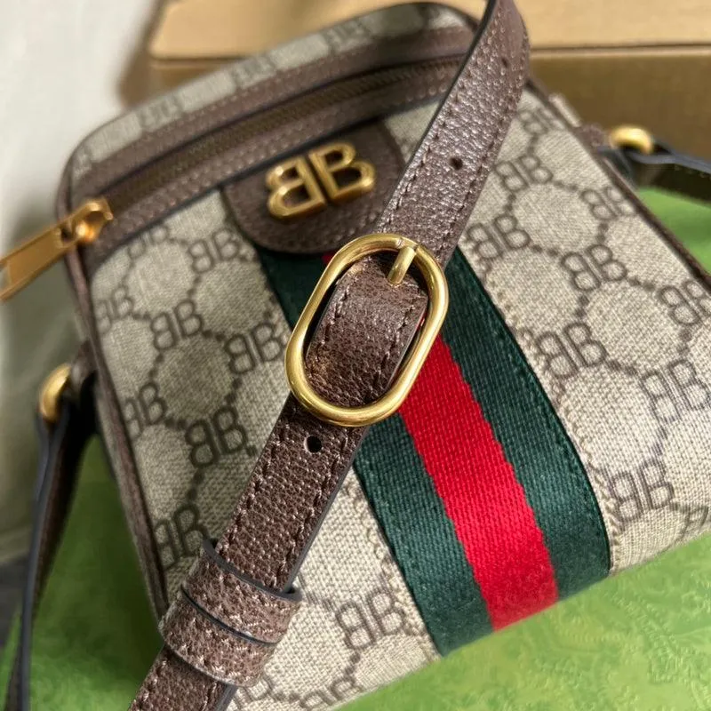 Charm - GG Bags - 1579