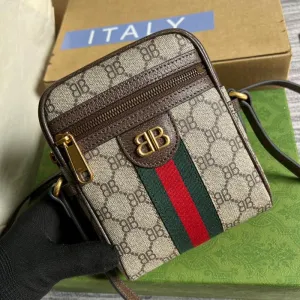 Charm - GG Bags - 1579