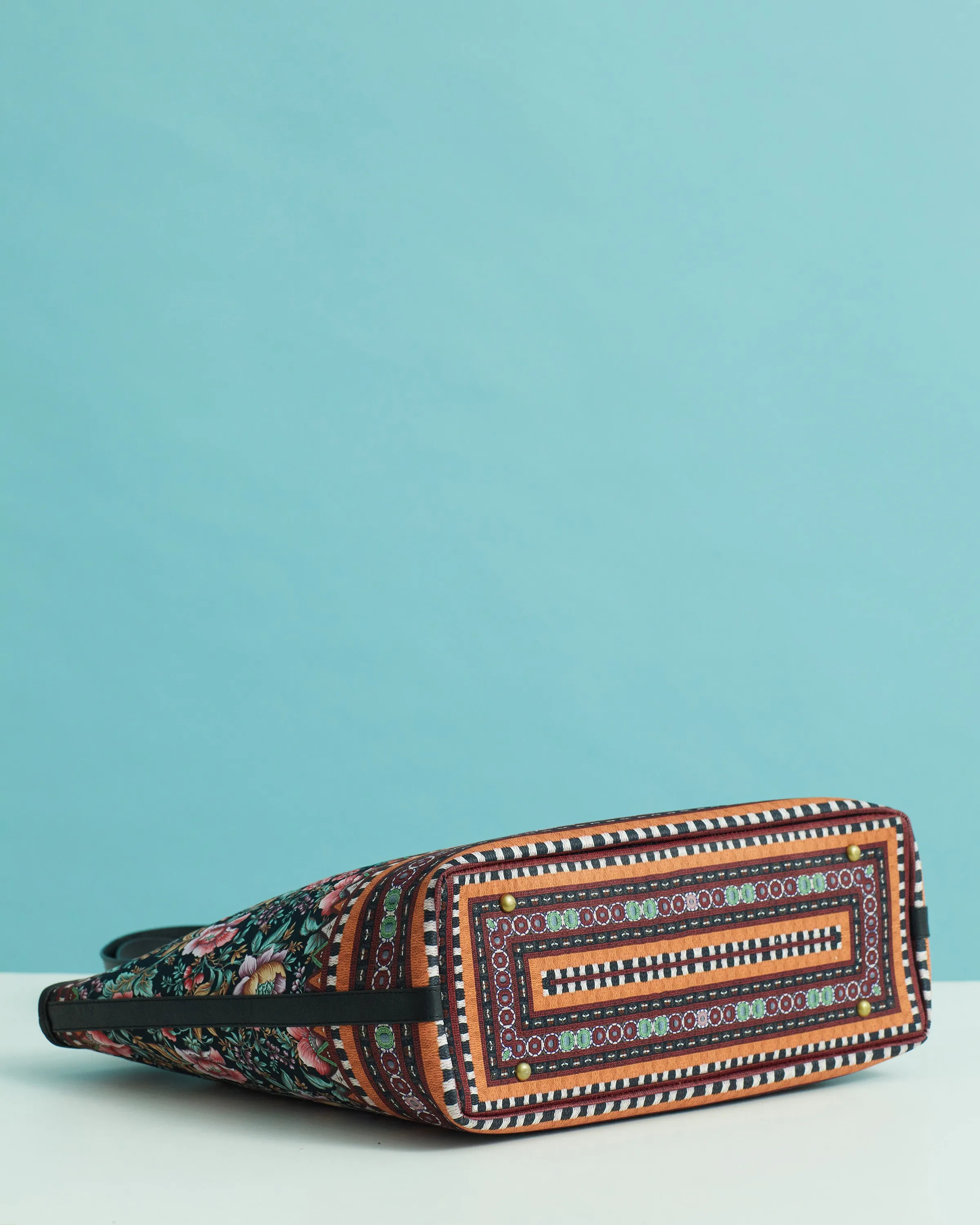 Chintz : Binaya - Black