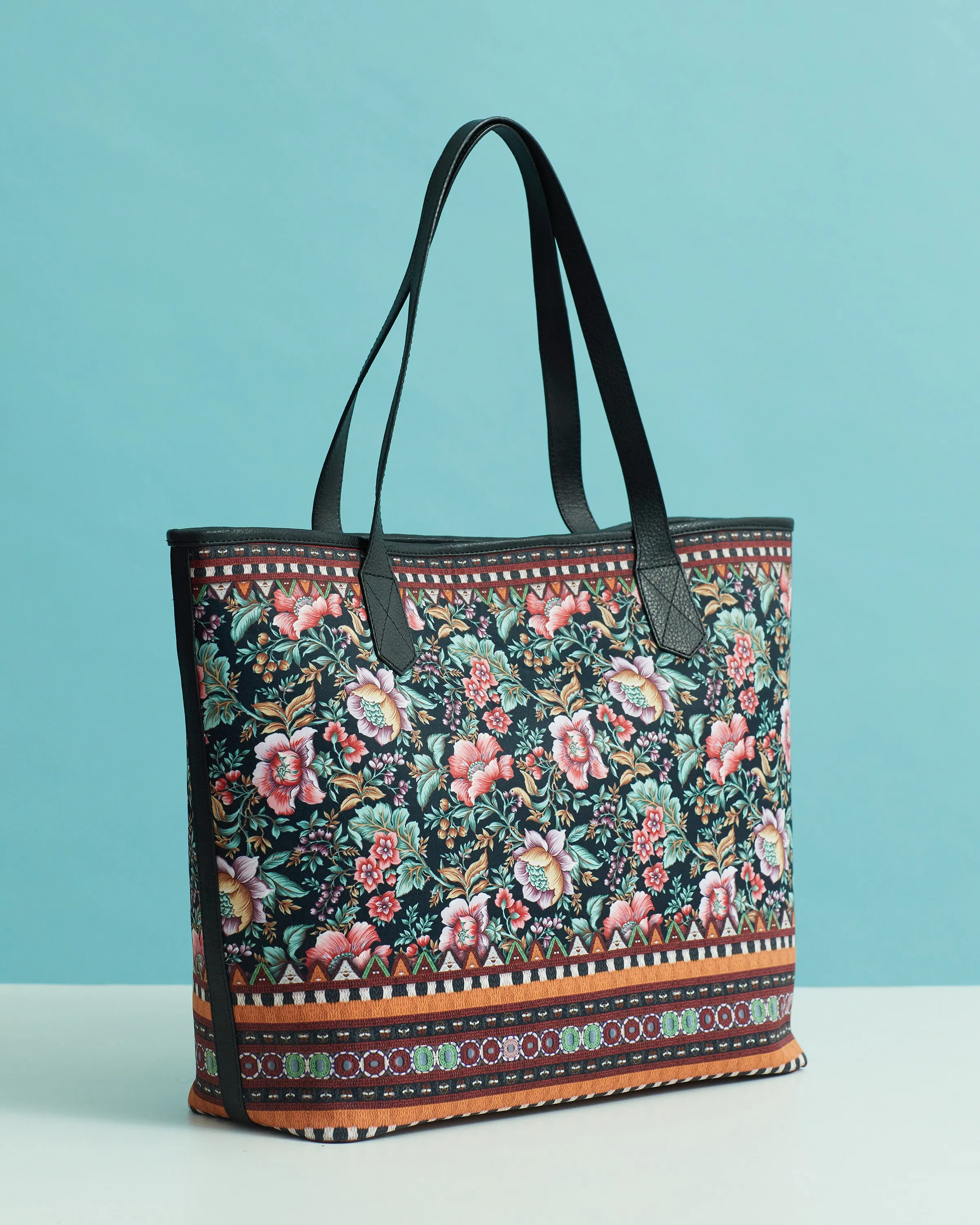 Chintz : Binaya - Black
