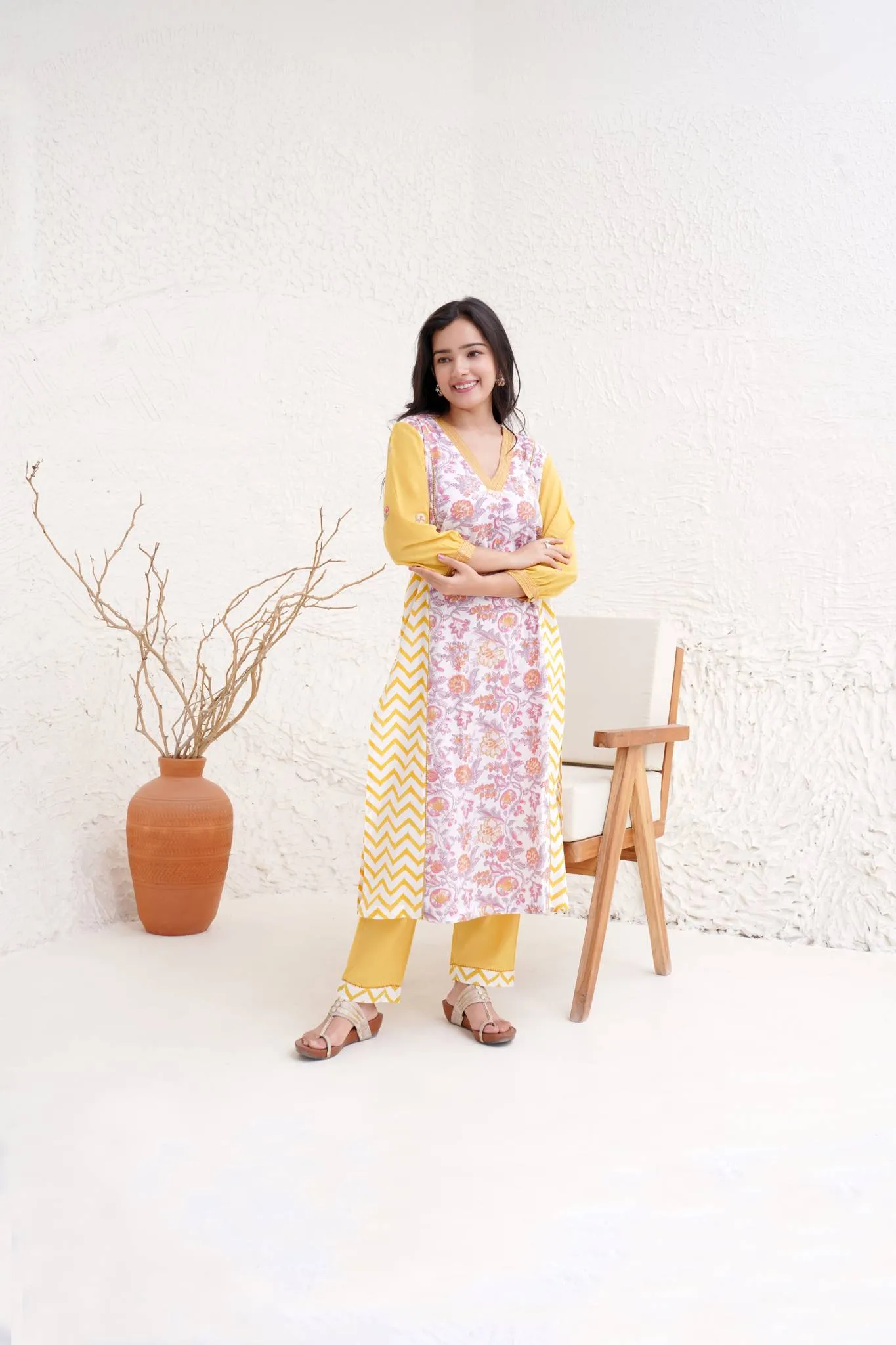 Chintz Chevron Kurta with Narrow Pants