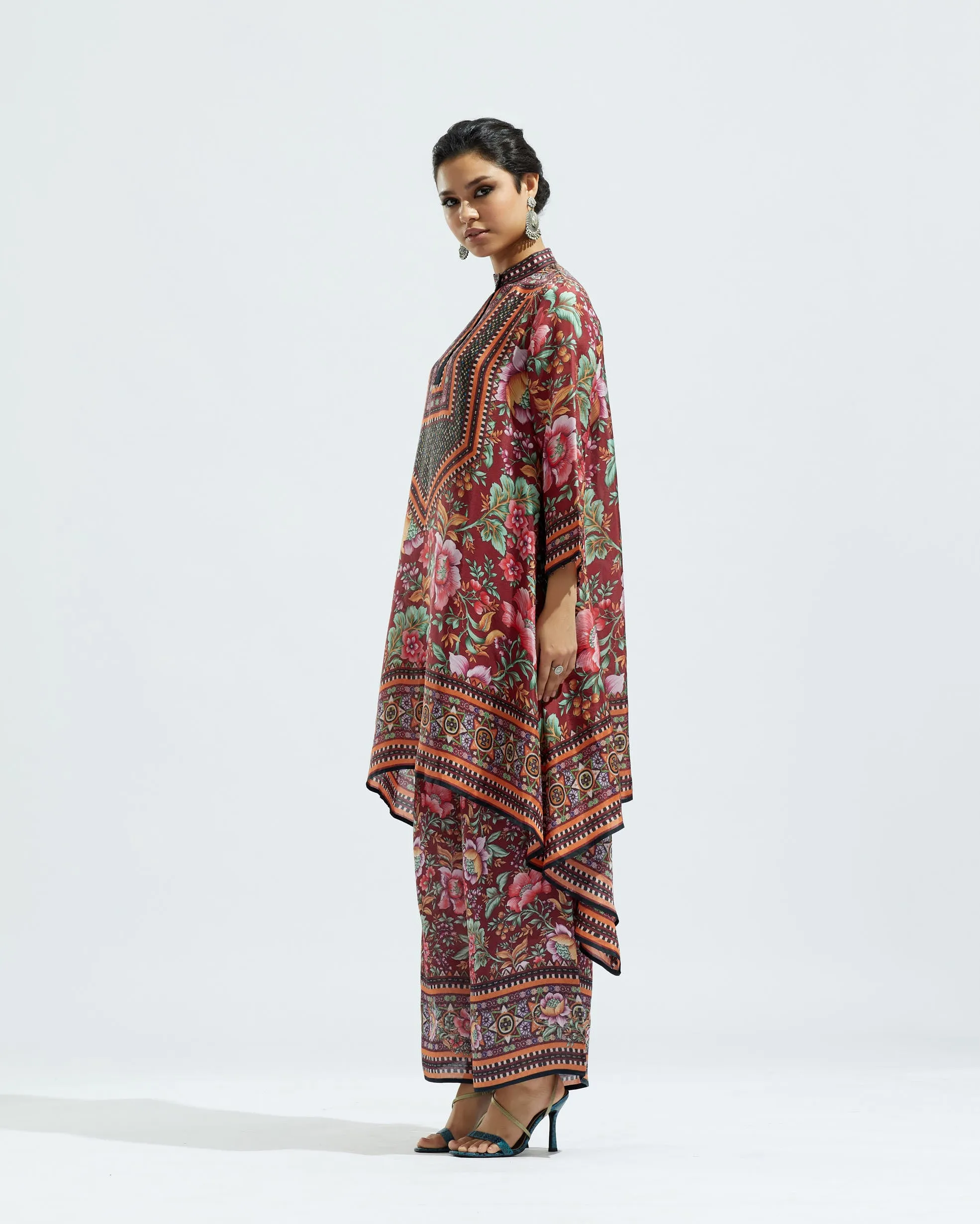 Chintz : Navya - Maroon