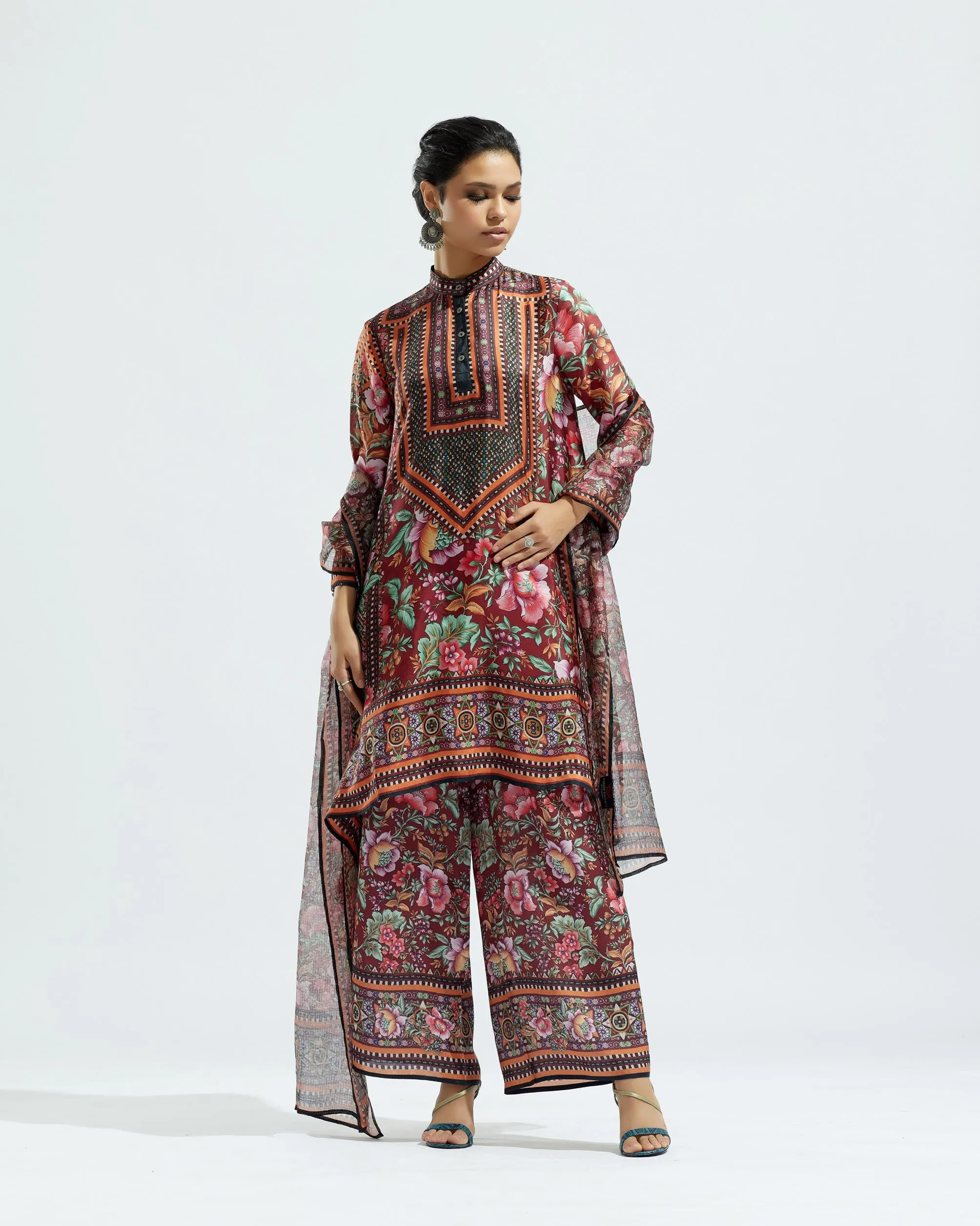 Chintz : Navya - Maroon