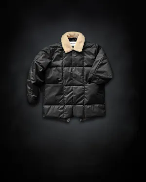 Comprehensive catalog Hassle-free delivery Traveler The