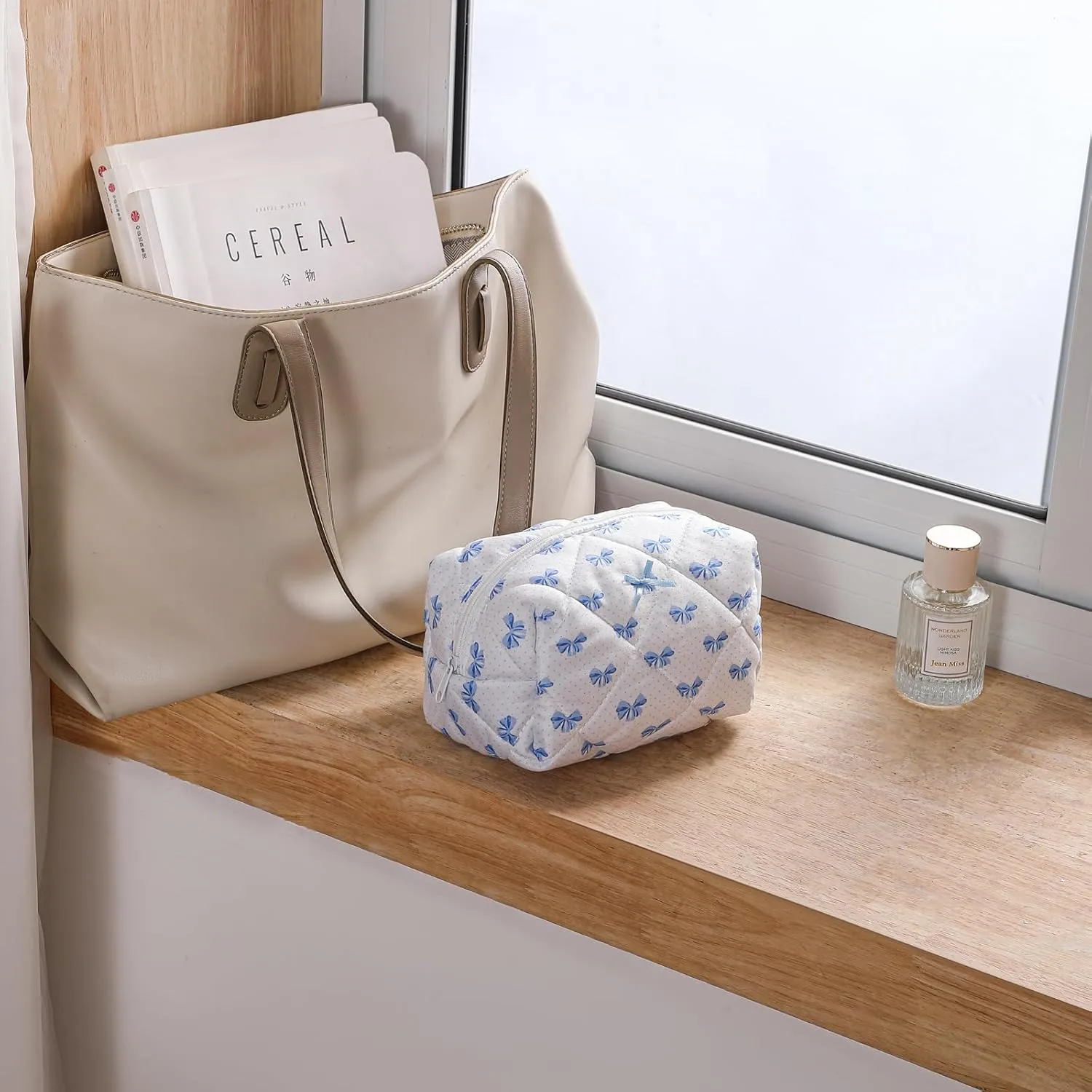 Cute Small Floral Cotton Makeup Bag, Quilted Zipper Pouch with Coquette Bear for Women and Girls, Kawaii Travel Cosmetic Bags for Purse(12White-pink bow)