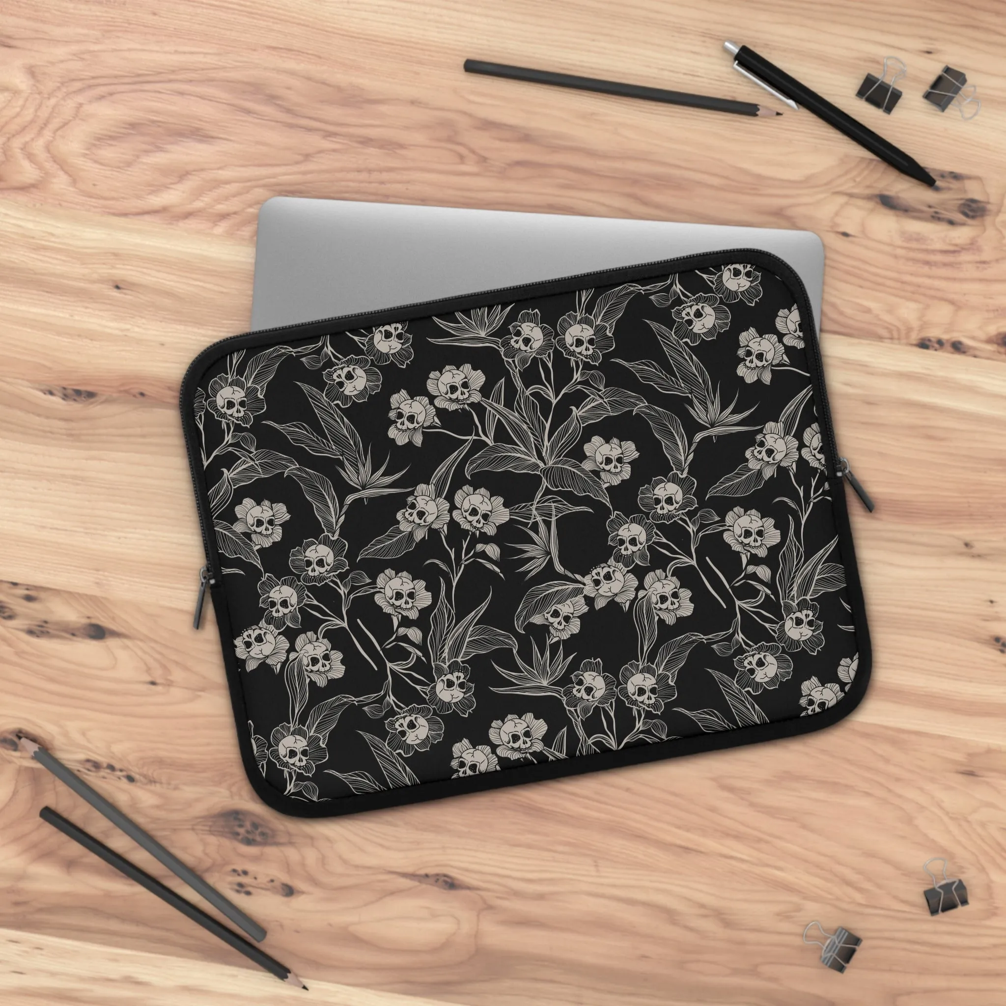 Gothic Floral Skull Flower Laptop Sleeve - Black   Cream