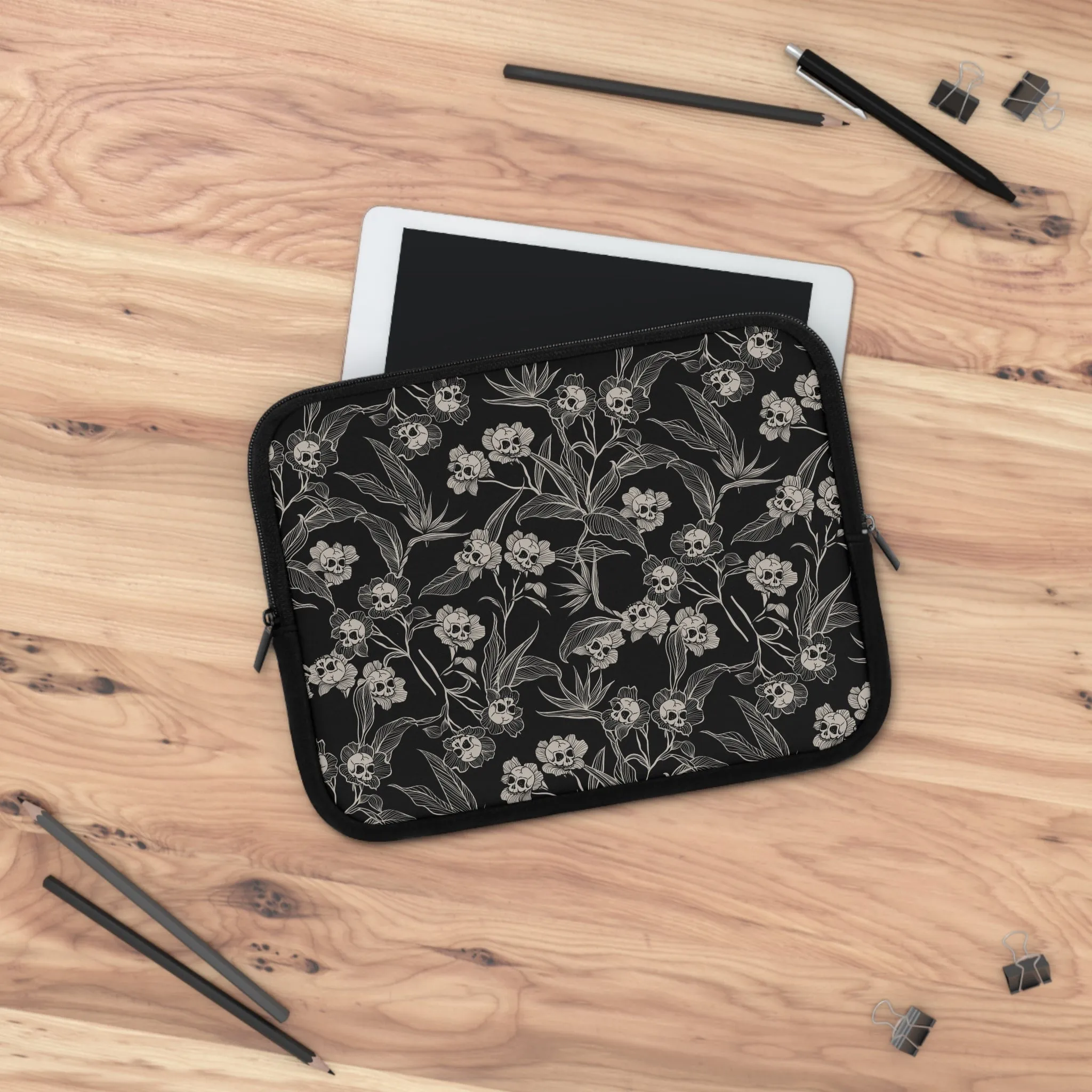 Gothic Floral Skull Flower Laptop Sleeve - Black   Cream