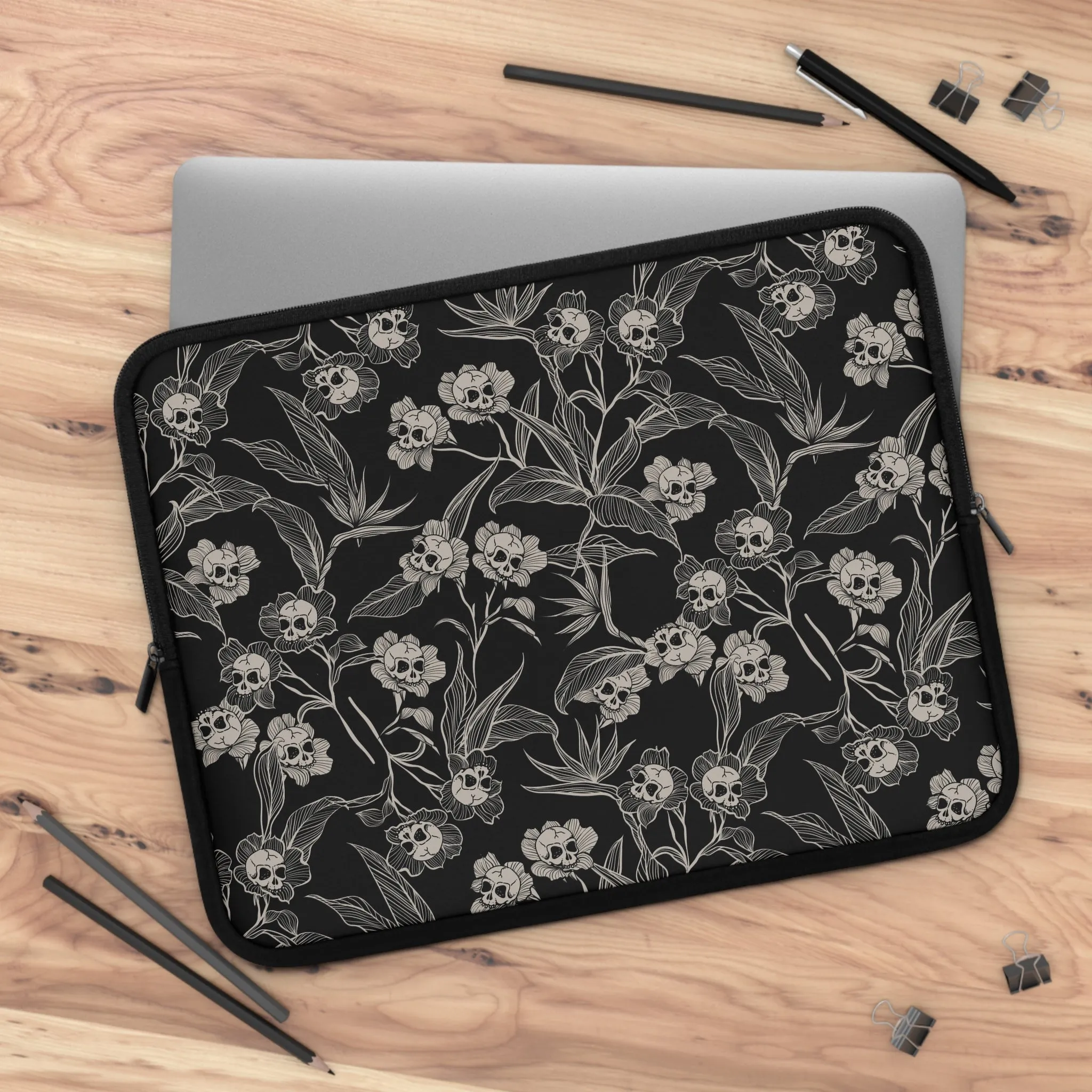 Gothic Floral Skull Flower Laptop Sleeve - Black   Cream