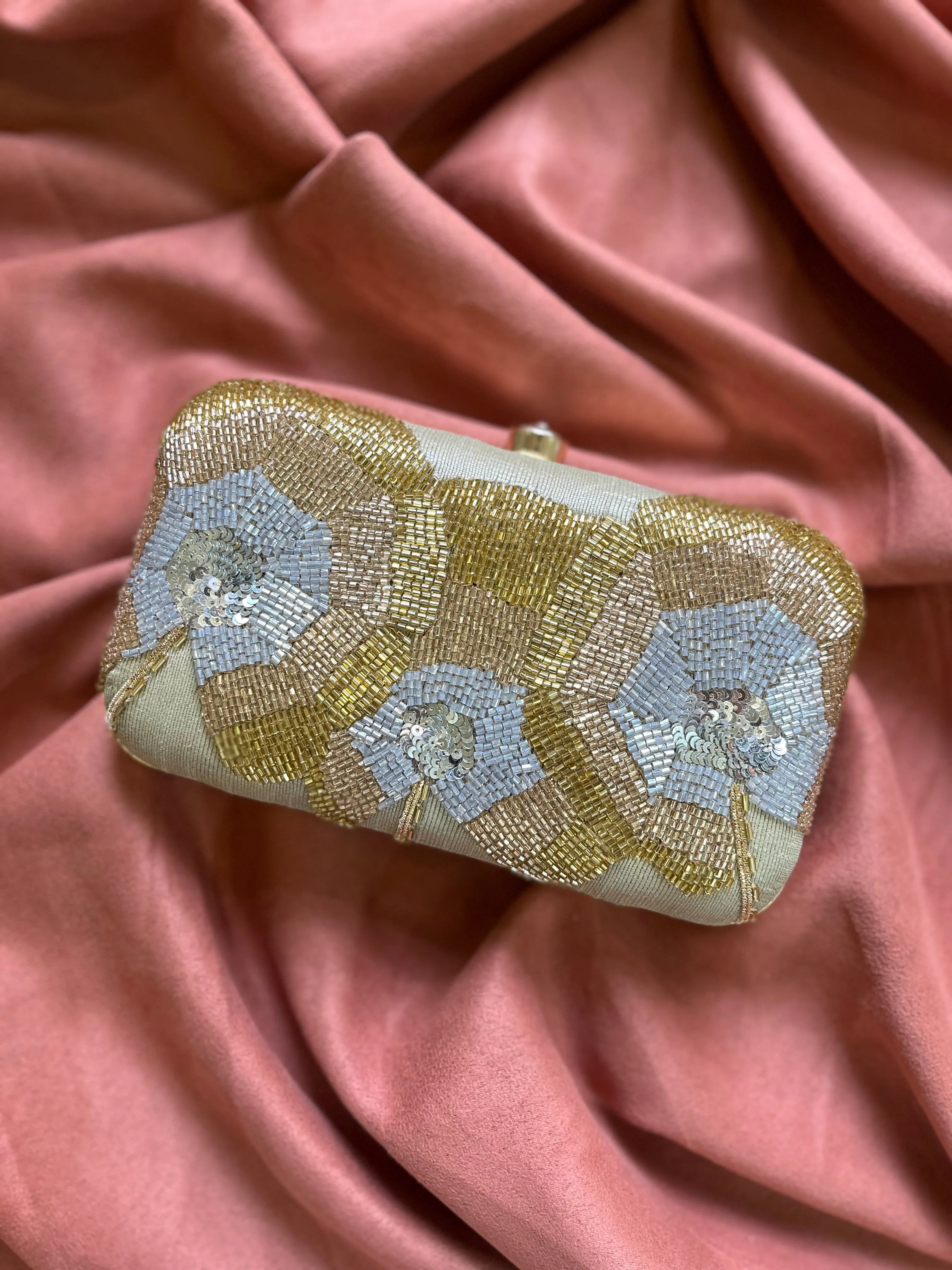Gradient Triplets Clutch