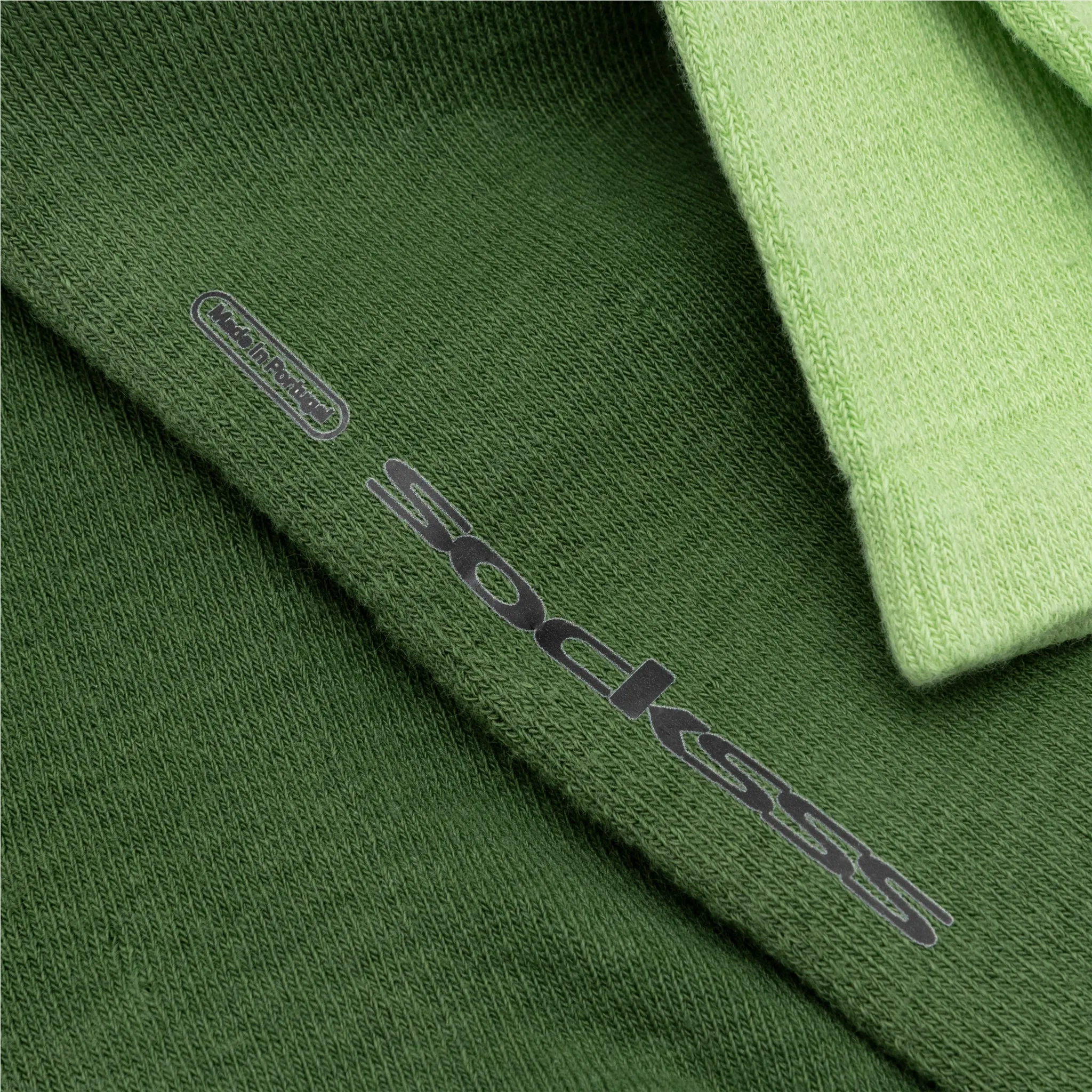 HIDEAWAY (GRADIENT)