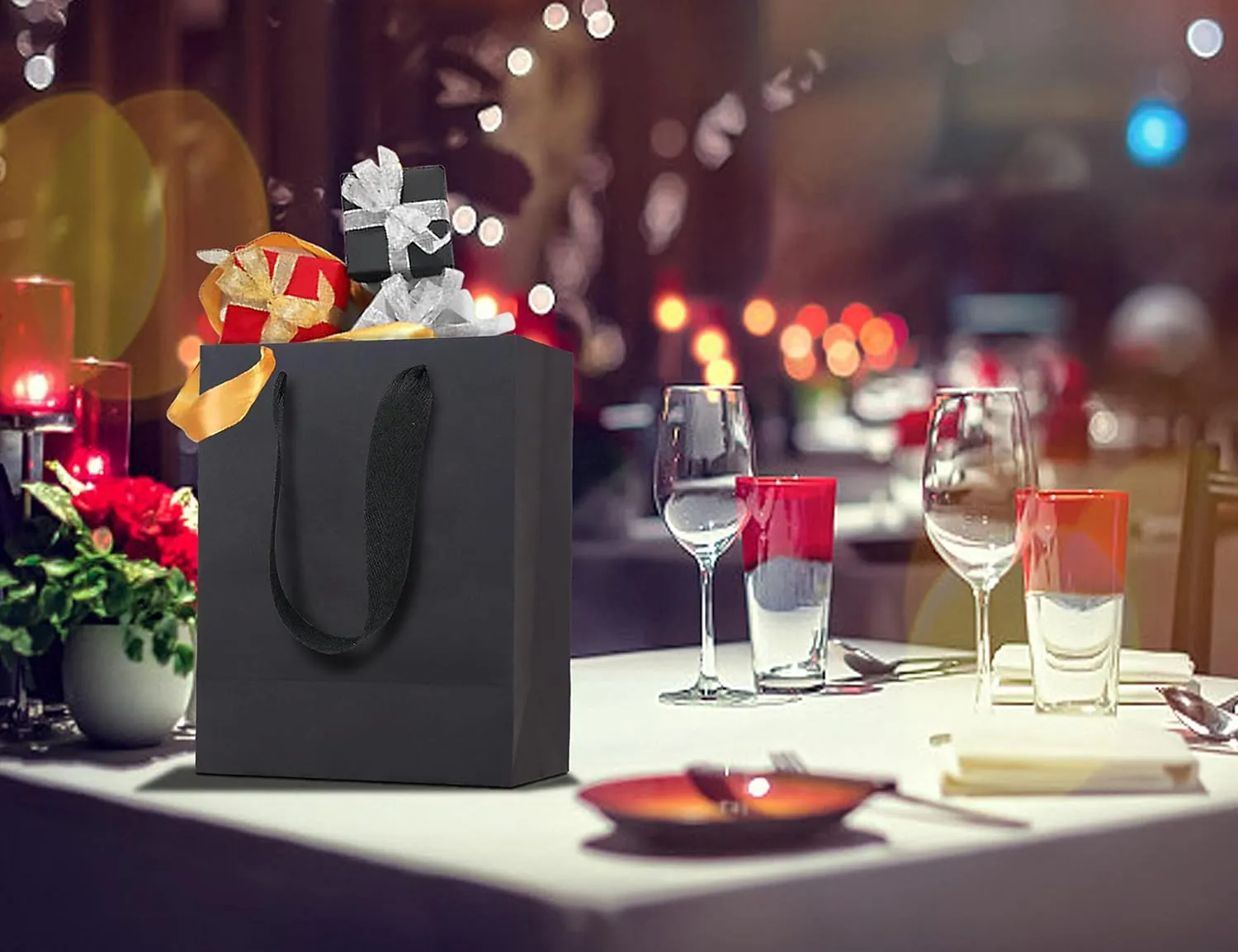 HUAPRINT Black Paper Bags,Gift Bags,Shopping bags with Ribbon Handles,30 Packs 7x4x9Inch,Gift Bags for Clothes,Retail Bags,Party Favor Bags,Merchandise Business Bags,Wedding Bags