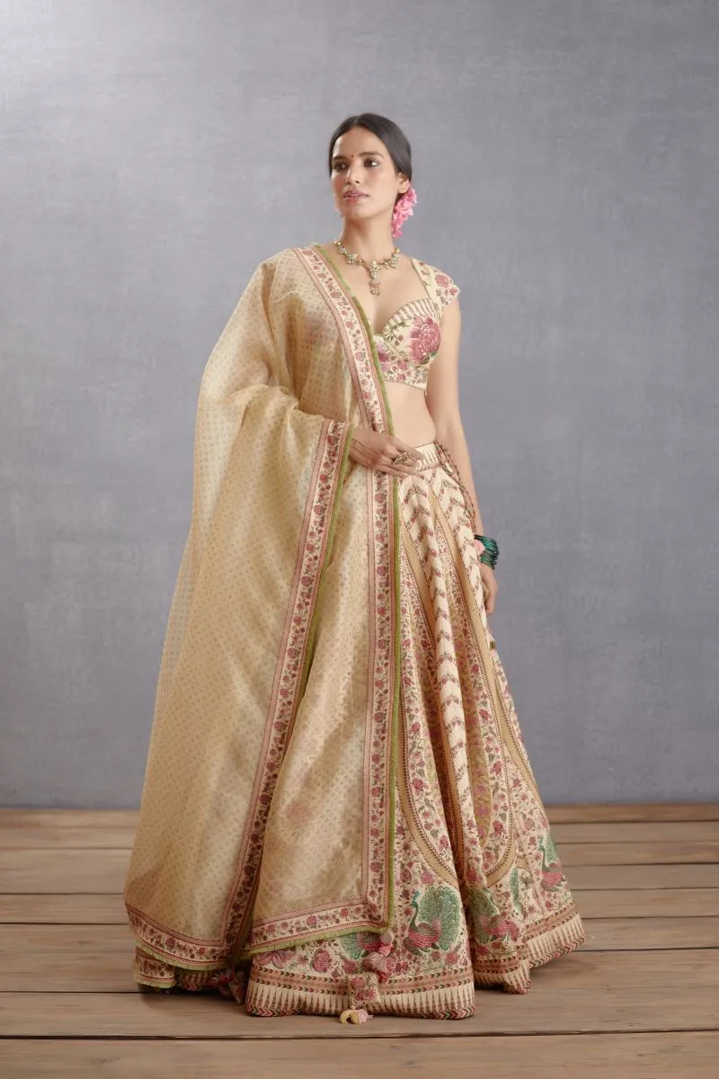 Kasturi oorjita lehenga set