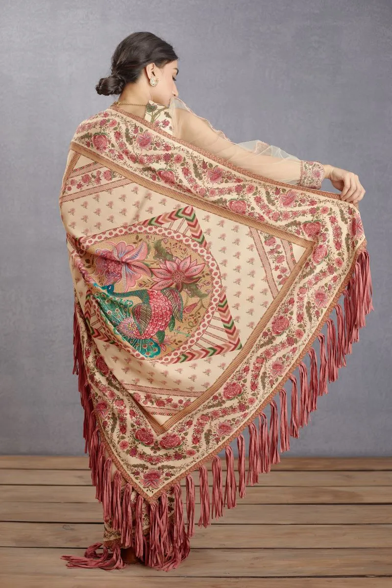 Kasturi taahira sari