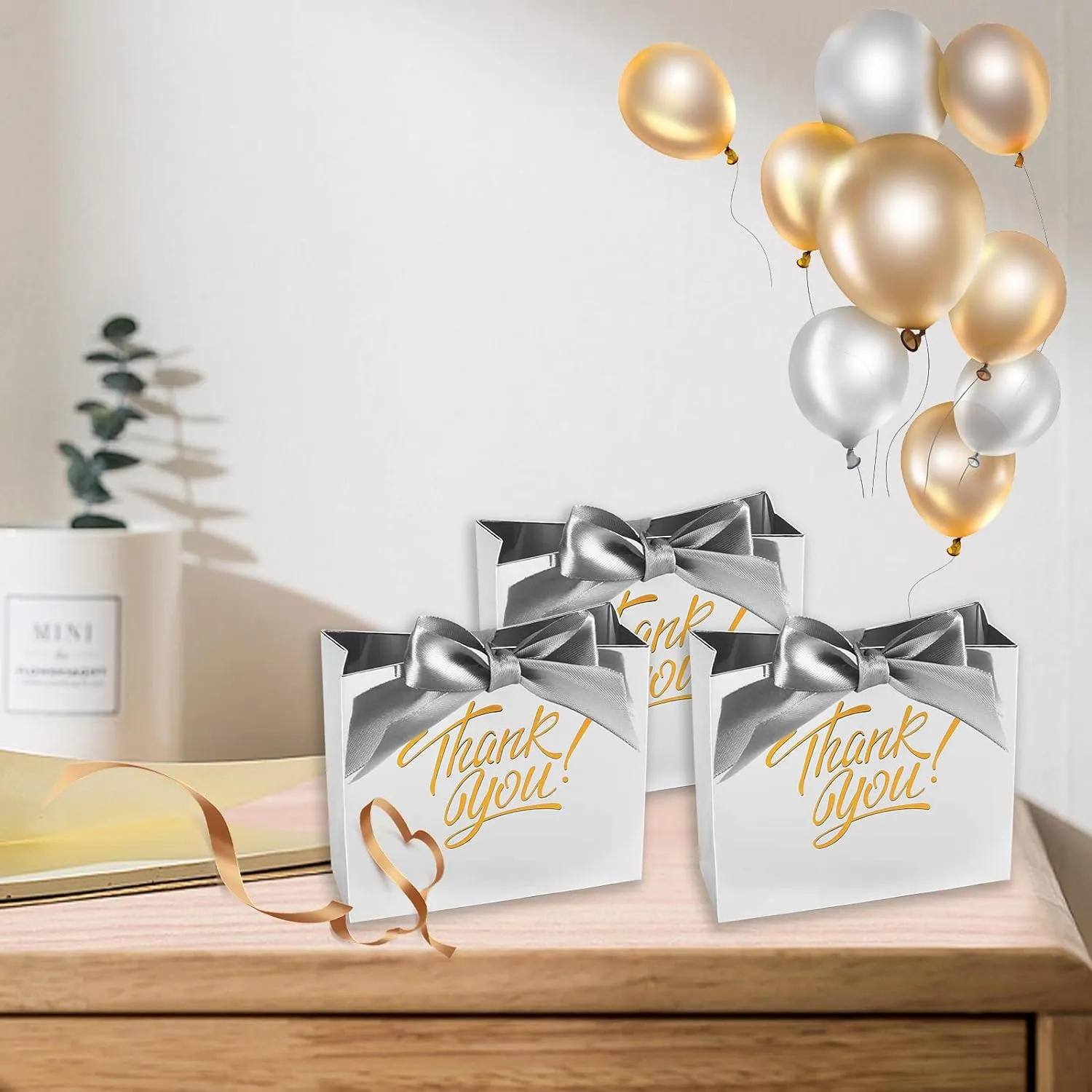 KPOSIYA Small Gift Bags, 100 Pack Small Thank You Bags 4.5x1.8x3.9 Inches Party Favor Bag Silver Paper Candy Boxes with Bow Ribbon,Mini Gift Box for Wedding Baby Shower Birthday Bridal Business Party Supplies (Silver)