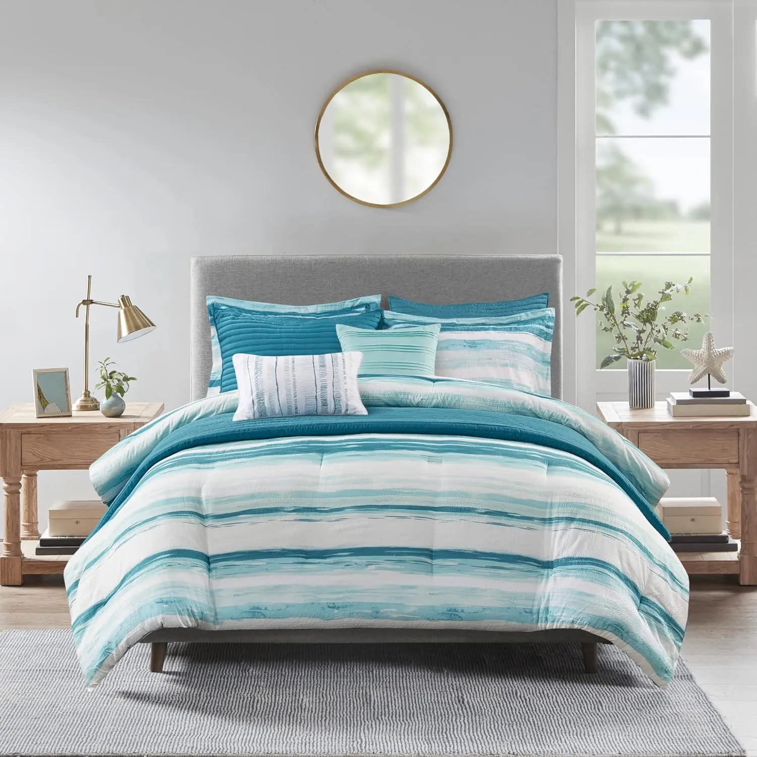 Madison Park Marina Comforter Quilt Combo Set - Modern Luxury Design, All Season Down Alternative Bedding, Matching Shams, Decorative Pillows, Full/Queen(90"x90"), Aqua 8 Piece