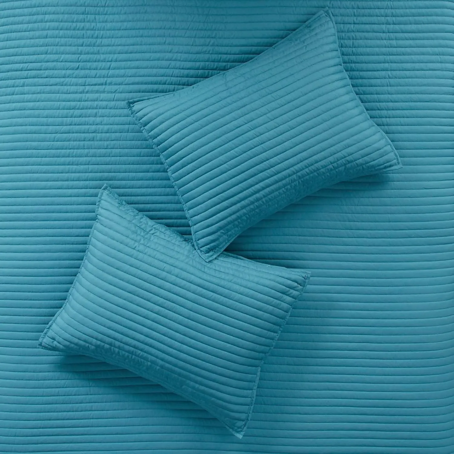 Madison Park Marina Comforter Quilt Combo Set - Modern Luxury Design, All Season Down Alternative Bedding, Matching Shams, Decorative Pillows, Full/Queen(90"x90"), Aqua 8 Piece