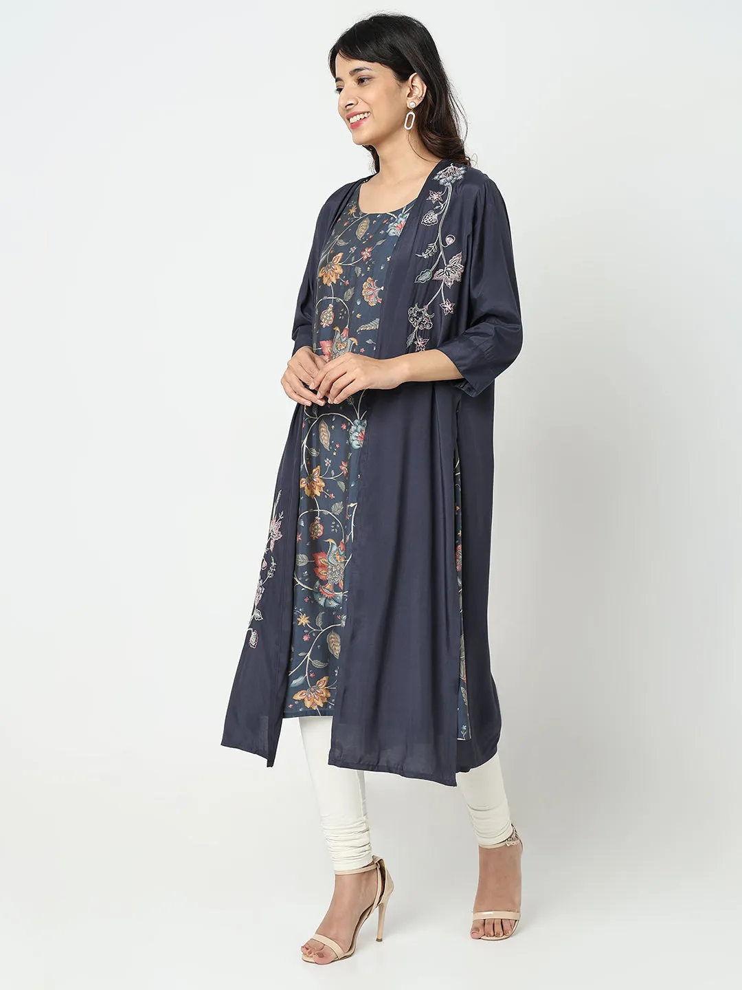 Nylangan Straight Fit Embroidered Kurta