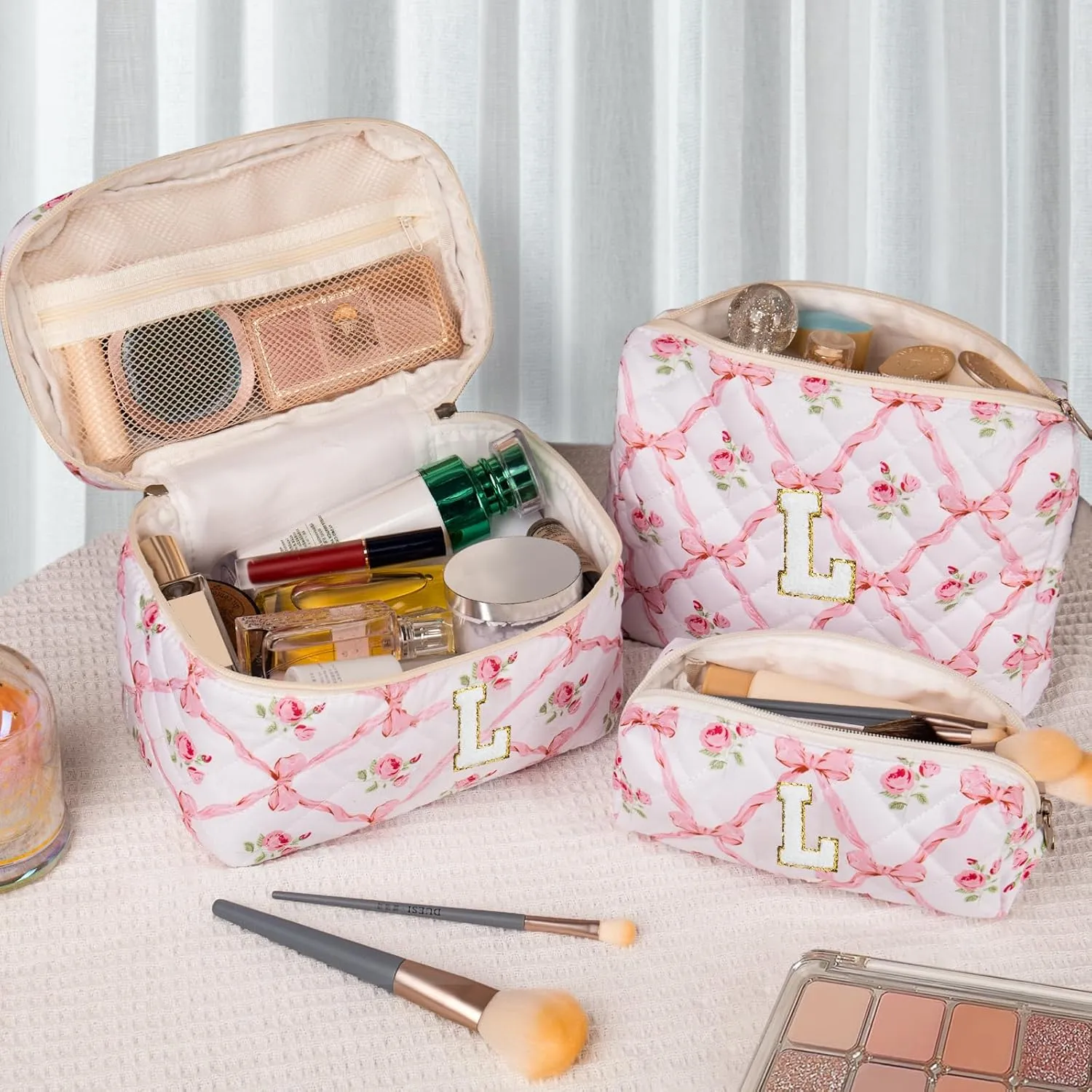 Personalized Initial Makeup Bag Set, Quilted Makeup Bag, Large Floral Cosmetic Bag for Women, Cute Cotton Custom Make up Bags, Flower Travel Toiletry Bag Teen Girl Gift Trendy Stuff Gift L