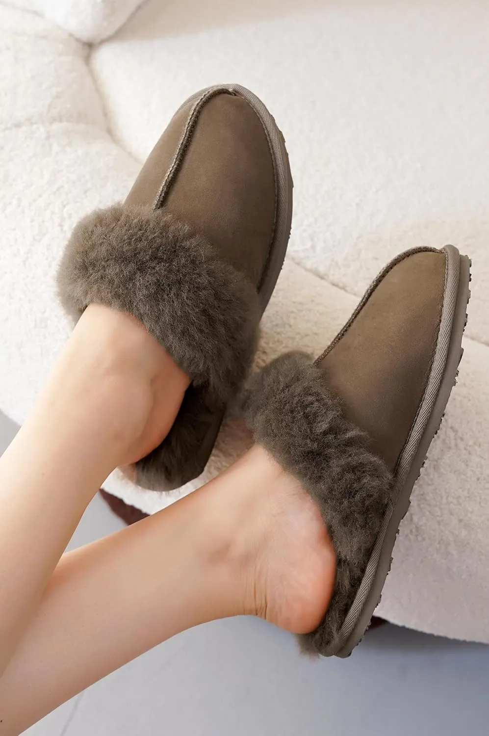 Project Cloud 100% Australian Sheepskin Scuff Slippers for Women - Genuine Shearling Memory Foam Slides for Women - Non-Slip Womens Slippers (Lynsey) (Lynsey)