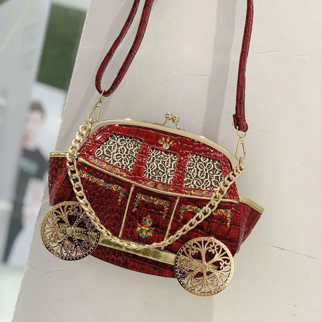 r women's bags Celebrity shoulder bags Fashion niche women's bags ins Creative carriage commuter bag Chain messenger