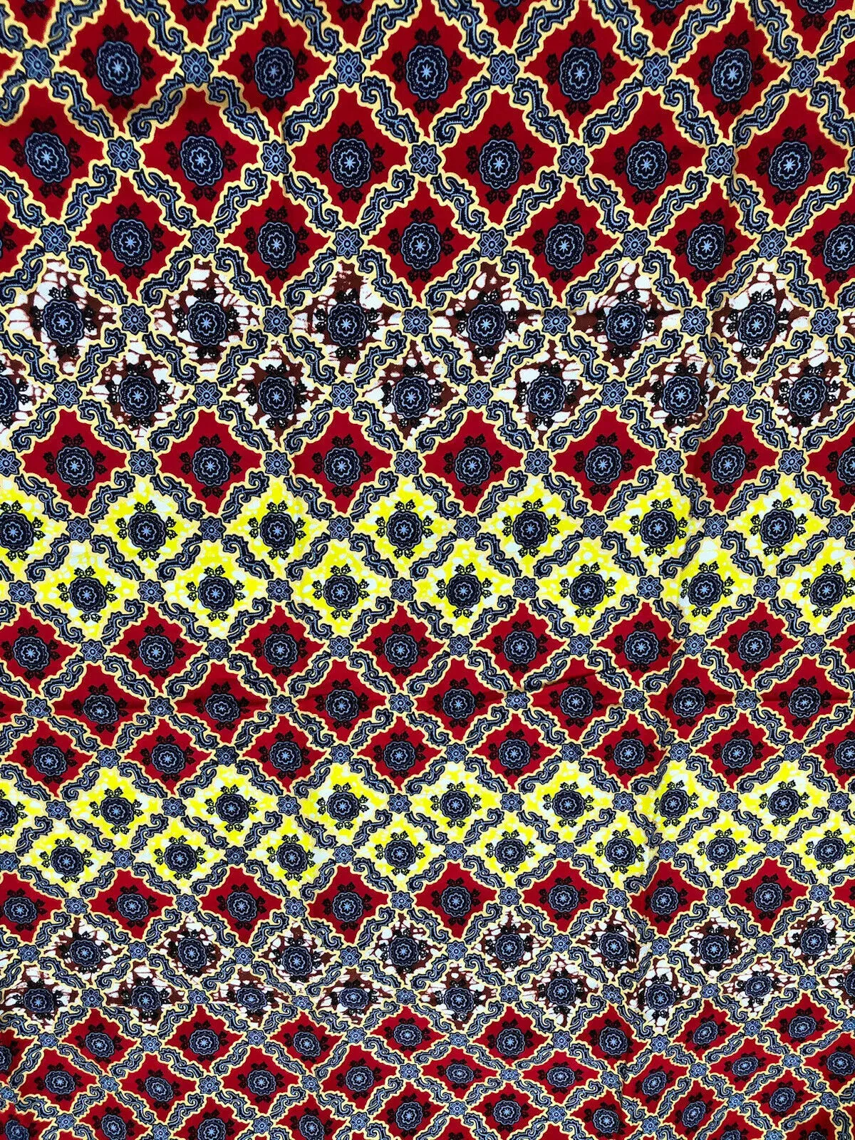 Red and Yellow Optical Illusion Hollandaise Gold Line Cotton Wax