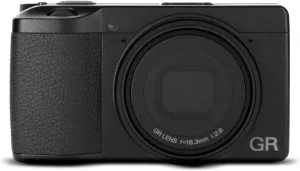 RICOH GR III HDF, Premium Digital Compact Camera with a Built-in Highlight Diffusion Filter, 24MP APS-C Size CMOS Sensor, 28mmF2.8 GR Lens (in The 35mm Format) (Renewed)