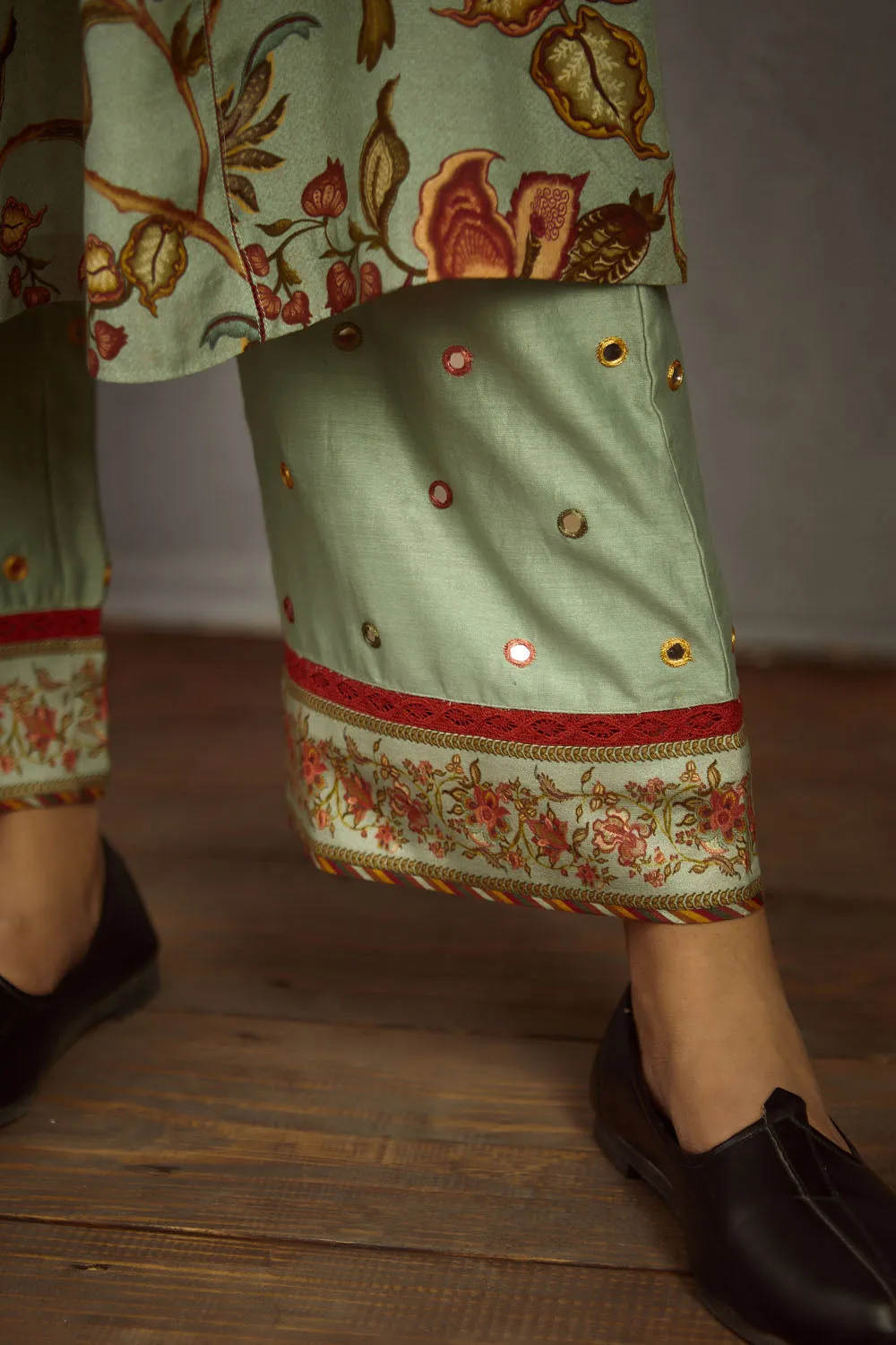 Sheesha tara kurta set