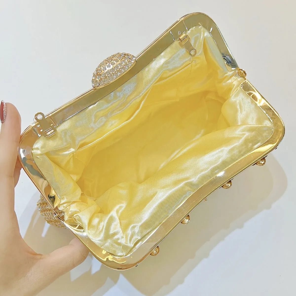 THEMEISLES 2025New New retro high-end luxury women's bags, dinner clutch bags, small handbags, single shoulder messenger dinner bags.