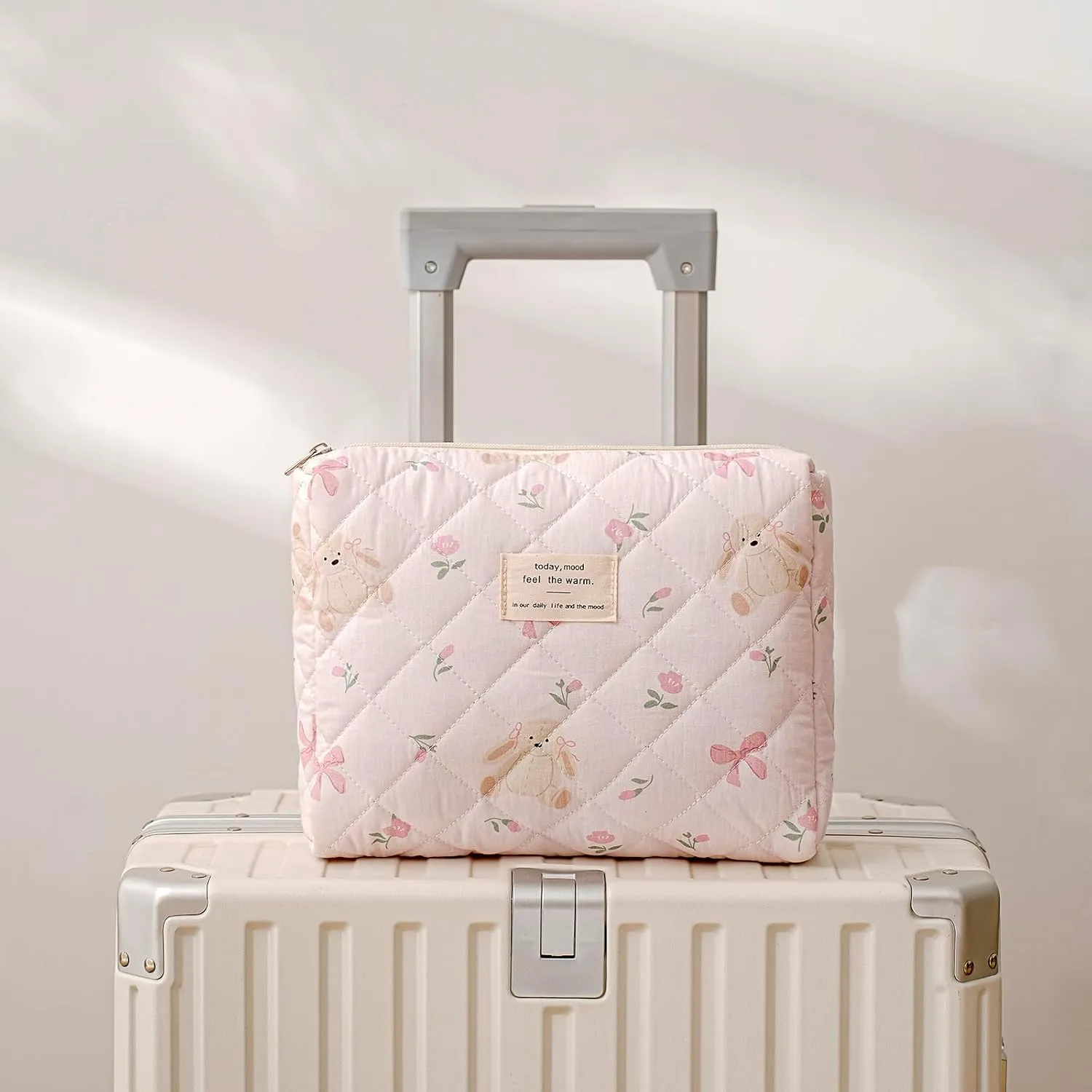 uekeboag 3Pcs Quilted Cotton Makeup Bag,Coquette Quilted Toiletry Bag for Women and Girls,Floral Coquette Pouch,Cute Kawaii Travel Cosmetic Bags(3Pcs Bear Bow)