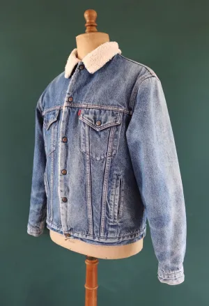 Vintage 1980s Levis lined denim jacket - 70608 - mid blue trucker - red tab small e - 46" chest - workwear