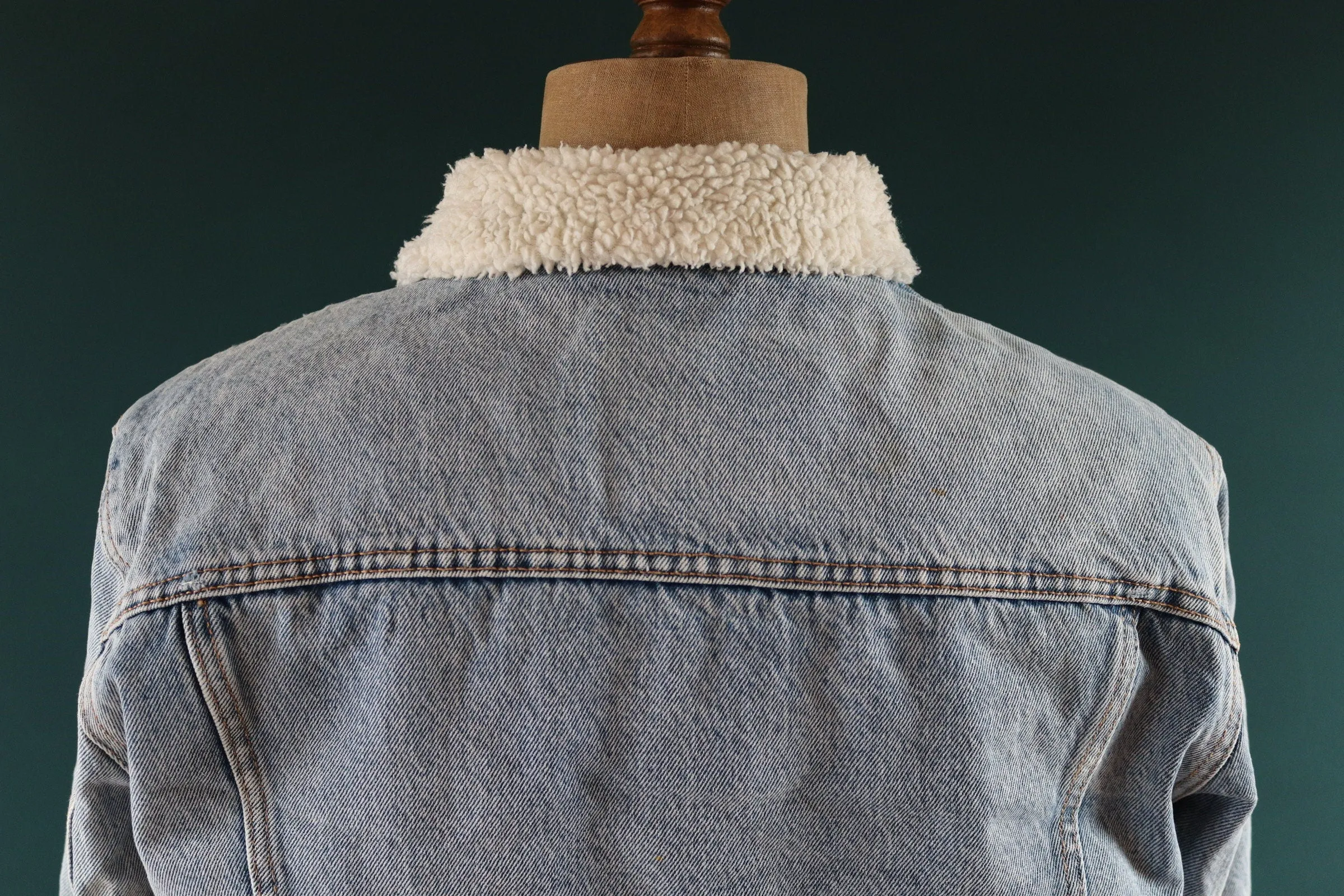 Vintage Levis big E denim jacket - Levis Strauss workwear - sherpa trucker - red tab - 47" chest