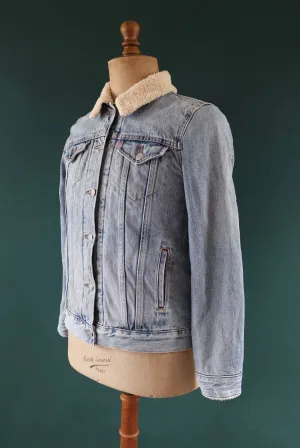 Vintage Levis sherpa lined denim jacket - Levi Strauss shearling - workwear - red tab small e - 38" chest