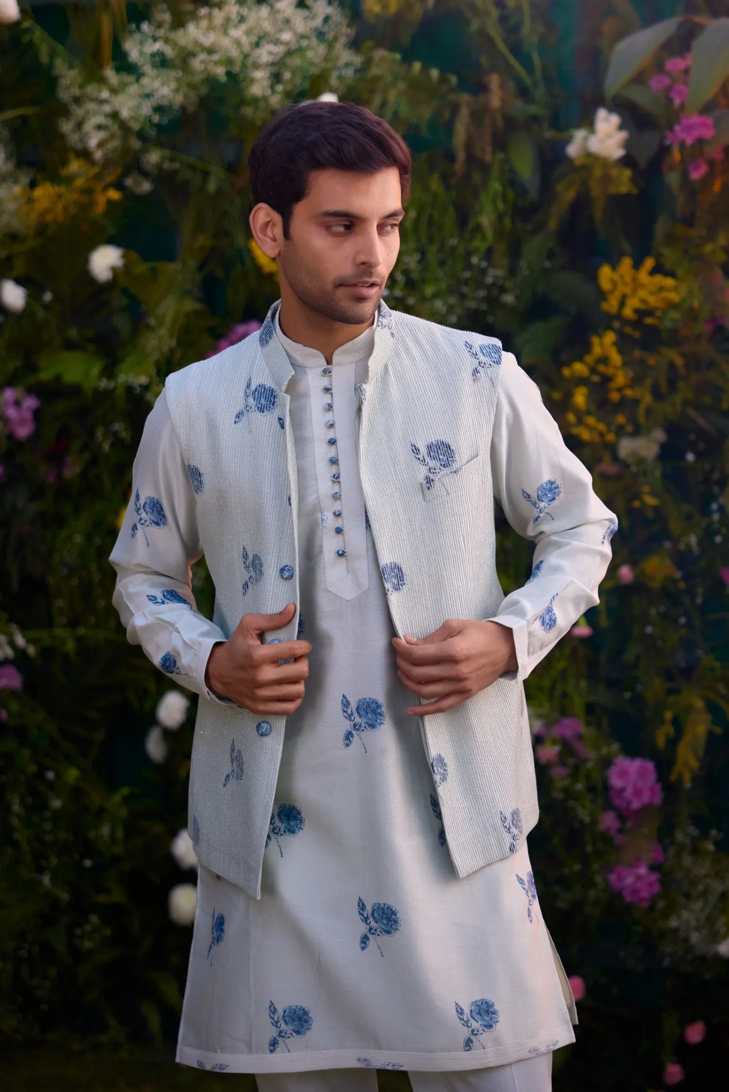 Waist Coat And Kurta Set