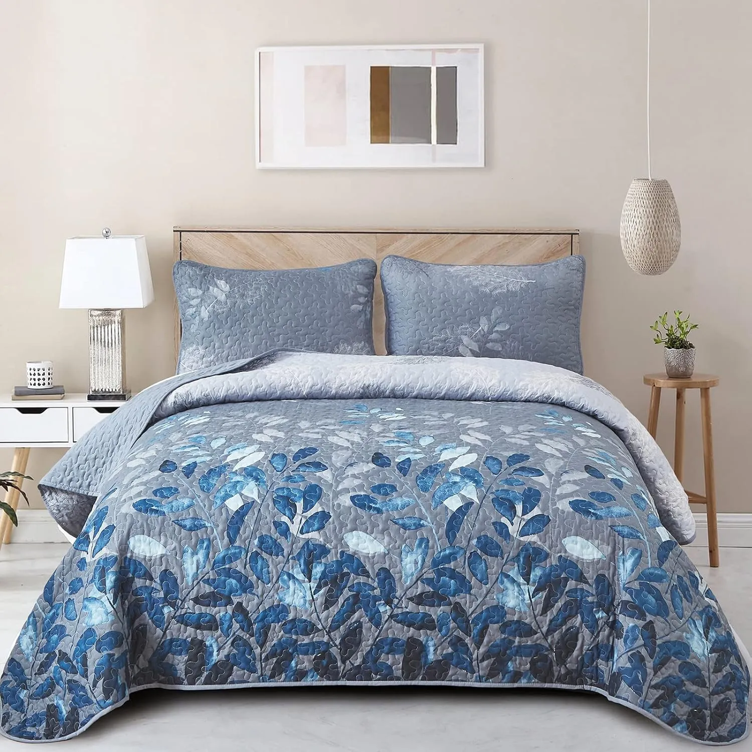 WONGS BEDDING Blue Quilt Set Queen Size,3 Pieces Navy Blue Floral Bedspread Coverlet Set,Soft Microfiber Lightweight Grayish Blue Gradient Floral Bedding Set Queen 96"x90"